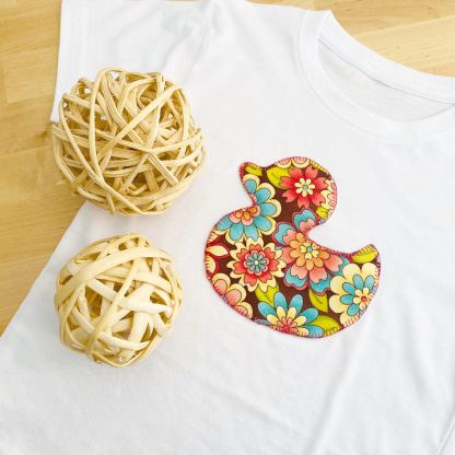 Camiseta bordada a mano