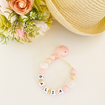Chupetero personalizado pink&white